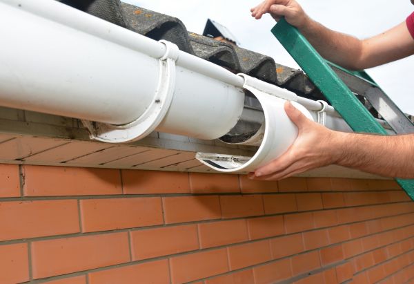 Gutter Seam Repair in Saint Johns