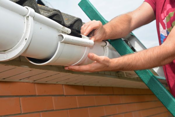Large Gutter Repair in Saint Johns